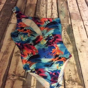 1 piece size M with duster